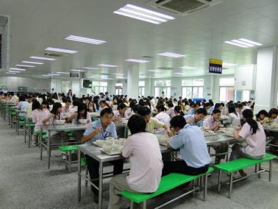 学校食堂