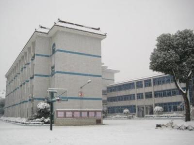 世纪职业技术学校宿舍楼