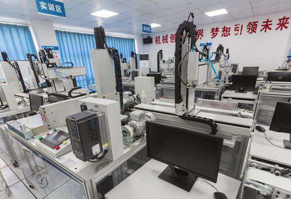 厦门技师学院崇技楼