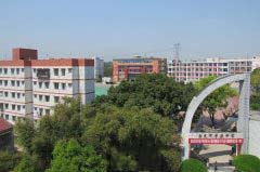南充市李渡中学