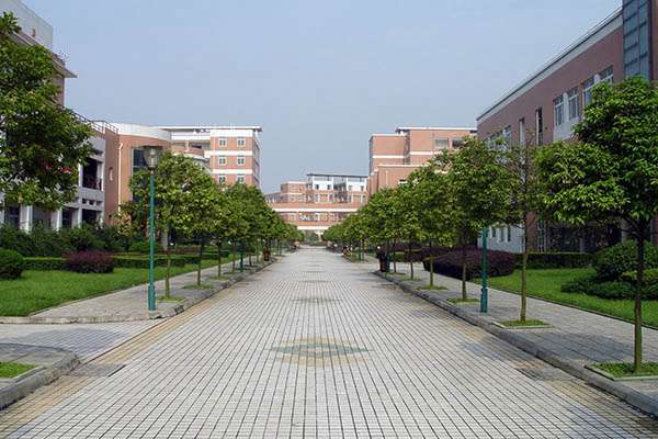 成都信息工程职业技术学校 成都信息工程职业技术学校