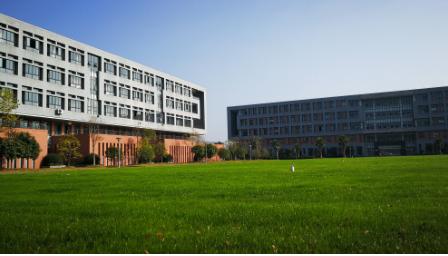 巴中市机械工业学校