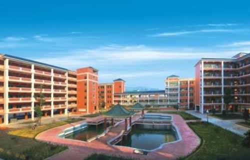 铁力市技工职业学校