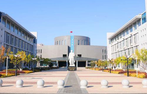 铁岭市卫生学校
