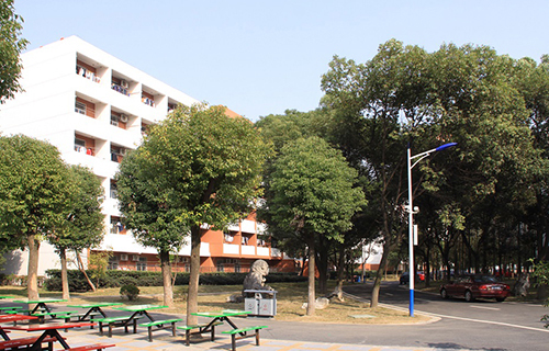 邢台市华科中等专业学校