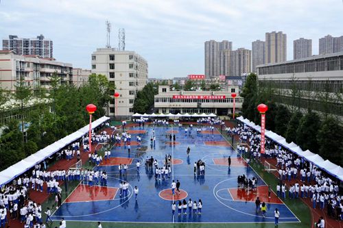 核工业成都市机电学校是公办学校吗?