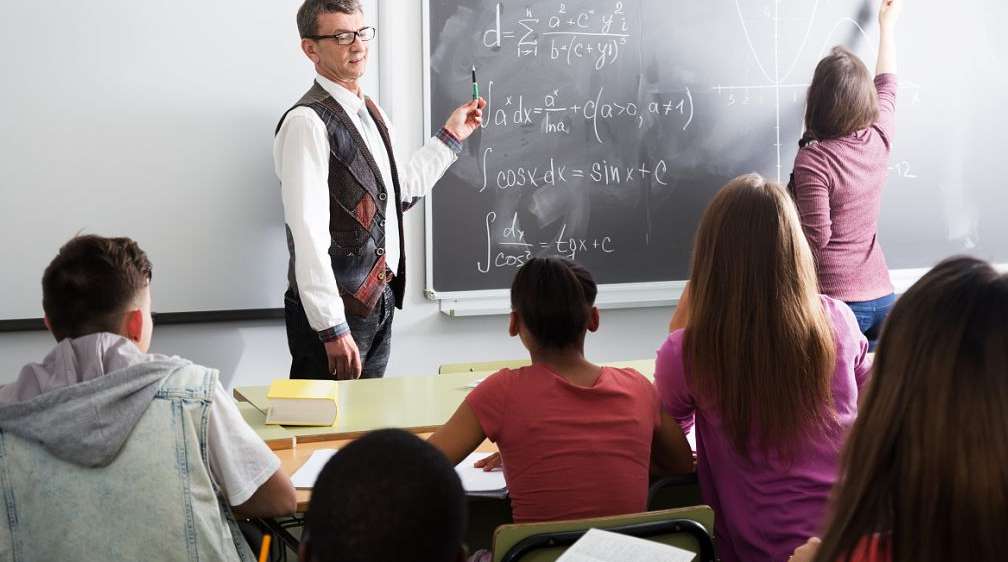 初中毕业学什么好呢 初中毕业学什么好呢