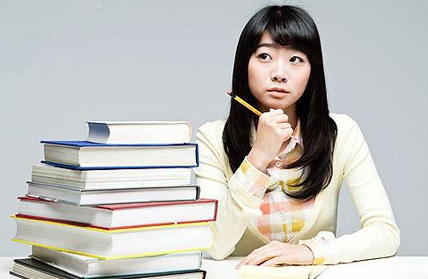 女孩读什么专业比较好找工作 女孩读什么专业比较好找工作