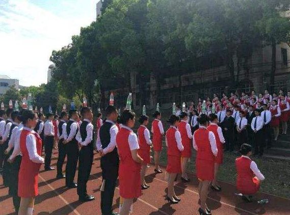 初中毕业可以读航空学校吗 初中毕业可以读航空学校吗