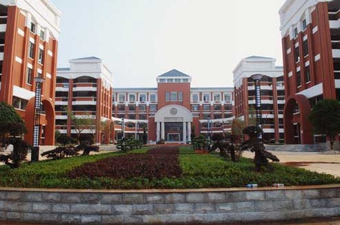 成都3加2大专学校有哪些 成都3加2大专学校有哪些
