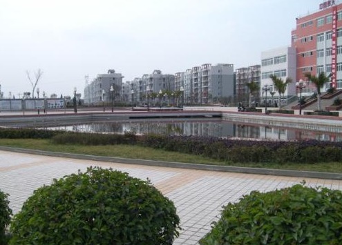 成都龙泉航天技术学校 成都龙泉航天技术学校