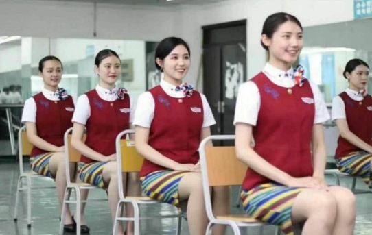天府新区航空旅游职业学校礼仪教学 天府新区航空旅游职业学校礼仪教学
