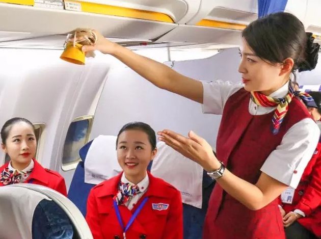 空乘的标准和要求有哪些 空乘的标准和要求有哪些