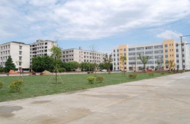 四川中专学校哪些好 四川中专学校哪些好