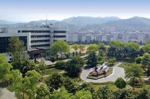 成都航空职业技术学校是公办还是民办 成都航空职业技术学校是公办还是民办