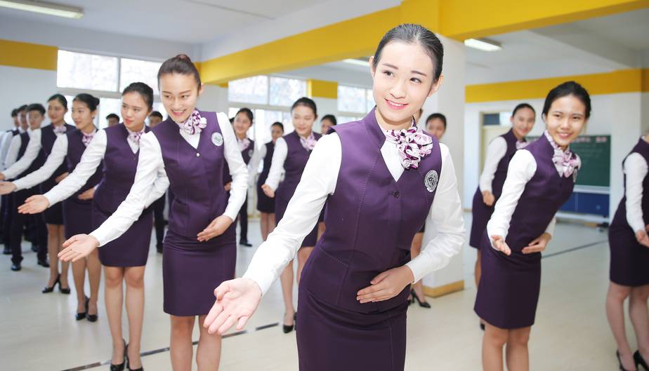 四川学空乘的大专学校哪个好 四川学空乘的大专学校哪个好