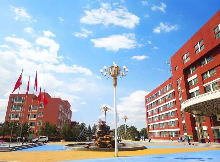 四川封闭式职业学校有哪些 四川封闭式职业学校有哪些