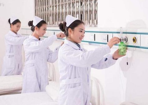 成都哪些护理学校好