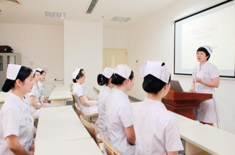 四川省护理学院哪所比较好 四川省护理学院哪所比较好