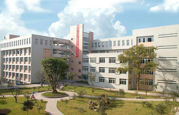 初中毕业生应该怎样选择学校