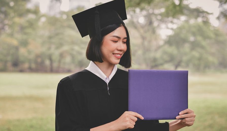 现在初中毕业女生学什么专业好 现在初中毕业女生学什么专业好