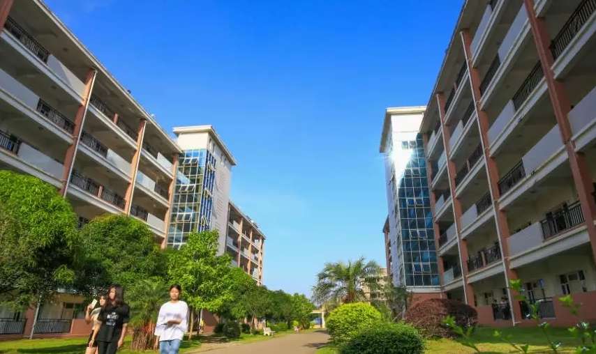 职业学校有什么专业适合女生 职业学校有什么专业适合女生