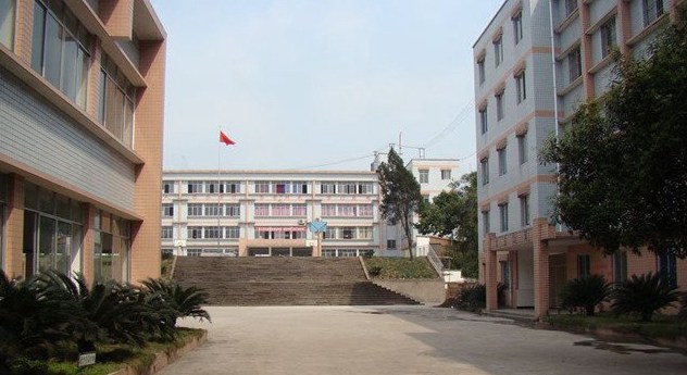 成都郫都区有什么好些的职业学校 成都郫都区有什么好些的职业学校