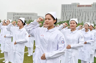 成都读卫校哪个学校好