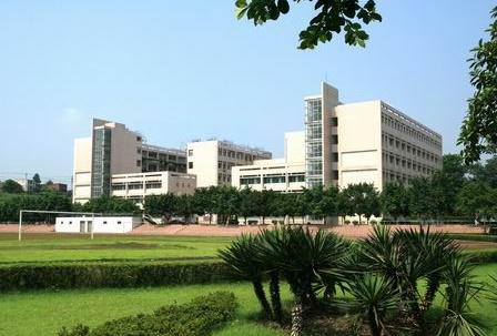 成都附近职业技术学校有哪些 成都附近职业技术学校有哪些