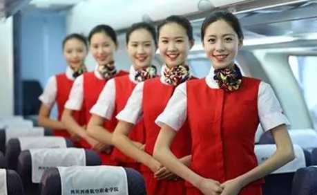 初中毕业读航空好吗 初中毕业读航空好吗
