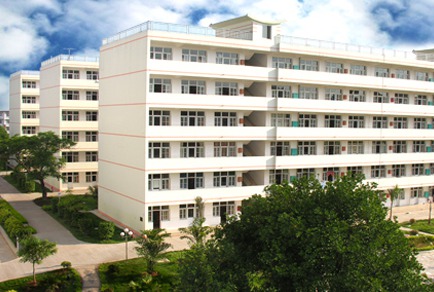 男孩子初中毕业上什么学校好 男孩子初中毕业上什么学校好
