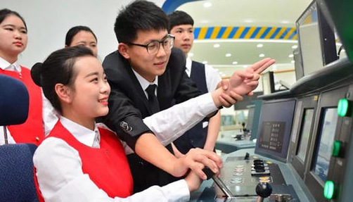 成都空乘学院有几家 成都空乘学院有几家