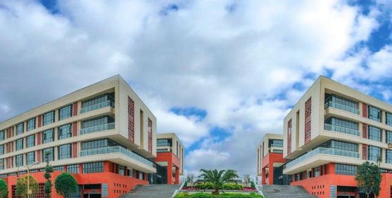 四川有哪些3加2学校