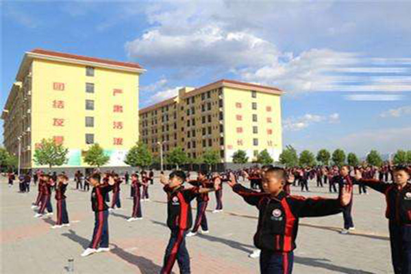 康泉文武学校 康泉文武学校