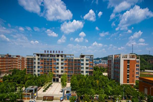 德阳市黄许职业中专学校 德阳市黄许职业中专学校