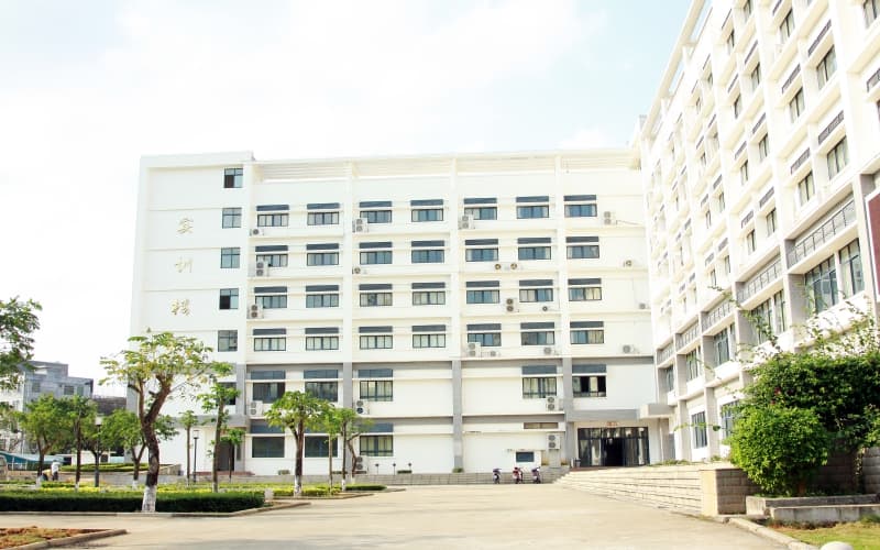 2024年云南经贸外事学校有哪些专业