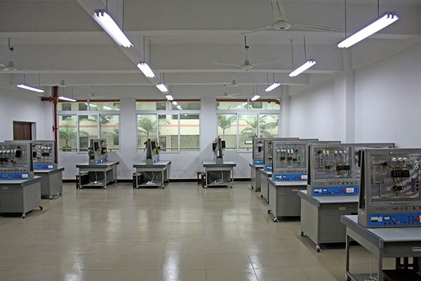 重庆铁路运输技师学院 重庆铁路运输技师学院
