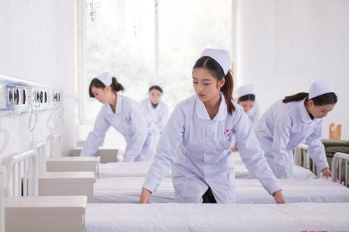 重庆护士学校哪个比较靠谱? 重庆护士学校哪个比较靠谱?
