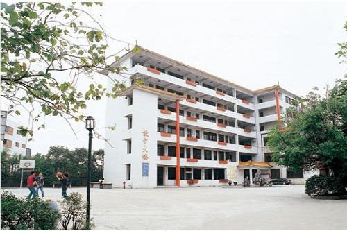 报考重庆市纺织技工学校要满足哪些要求 报考重庆市纺织技工学校要满足哪些要求