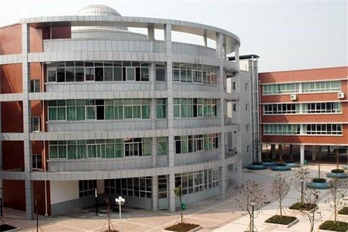 重庆市龙门浩职业高级中学的收费标准 重庆市龙门浩职业高级中学的收费标准