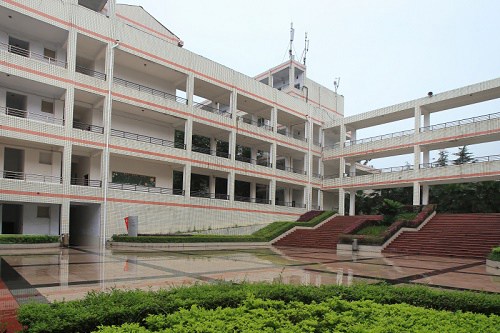 重庆安全技术职业学院的联系方式 重庆安全技术职业学院的联系方式