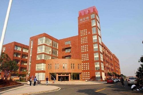 重庆市万盛职业教育中心五年制大专寝室条件如何 重庆市万盛职业教育中心五年制大专寝室条件如何