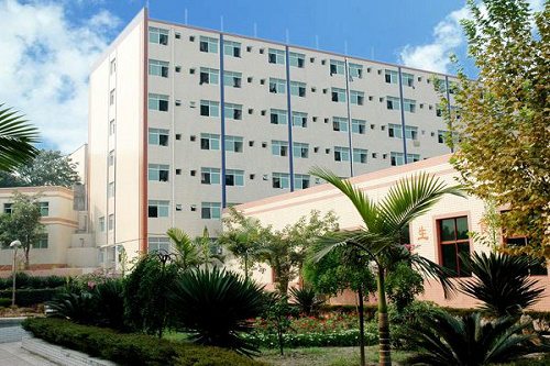 重庆五一高级技工学校五年制大专学费多少钱 重庆五一高级技工学校五年制大专学费多少钱