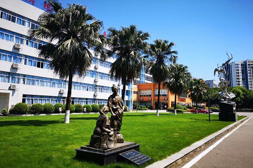 重庆农业学校五年制大专学校招生计划 重庆农业学校五年制大专学校招生计划