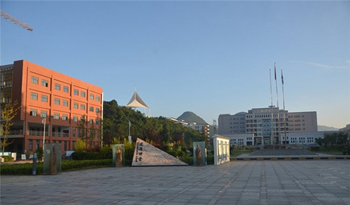 贵州省机械工业学校环境