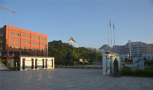 贵州省机械工业学校校园风光3